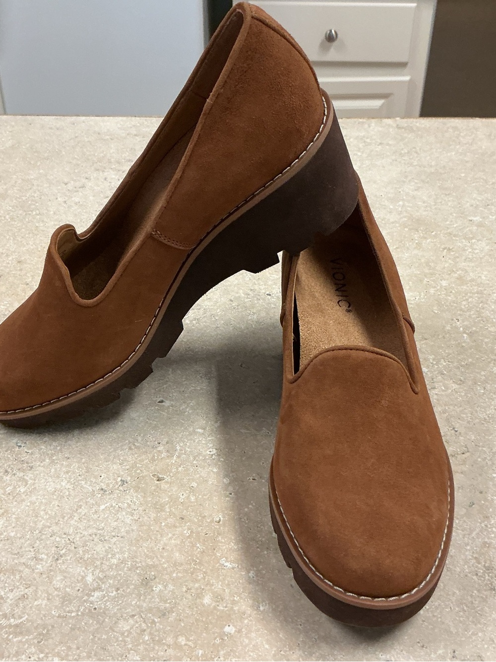 Vionic SZ 6.5 Suede Willa Wedge Toffee Round Toe Slip On Water Repellent Shoes - Picture 2 of 12